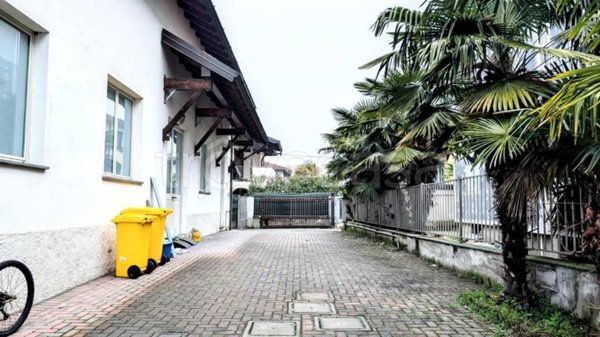 appartamento in vendita a Samarate