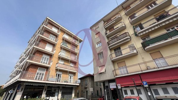 appartamento in vendita a Samarate in zona San Macario