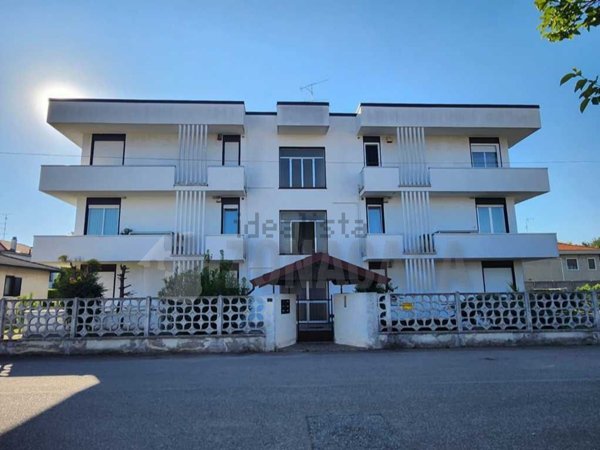 appartamento in vendita a Samarate in zona San Macario