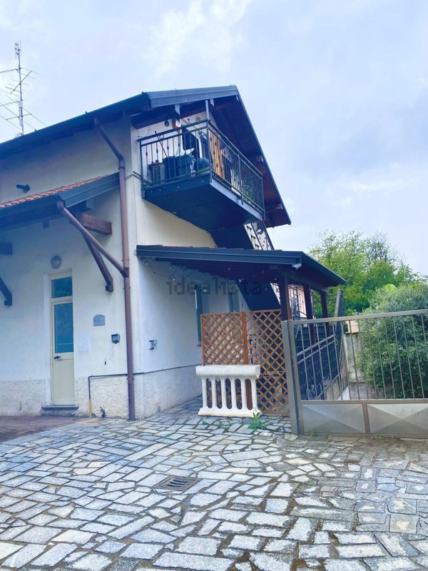 appartamento in vendita a Samarate