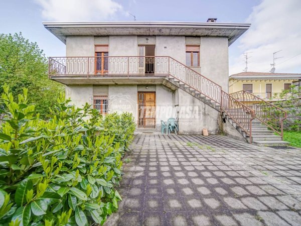 casa indipendente in vendita a Samarate