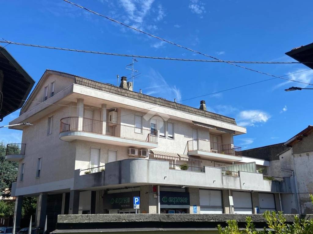 appartamento in vendita a Samarate