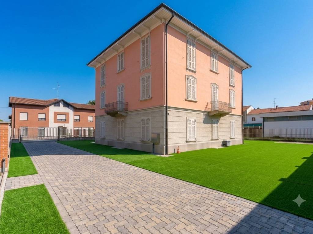 appartamento in vendita a Samarate in zona San Macario
