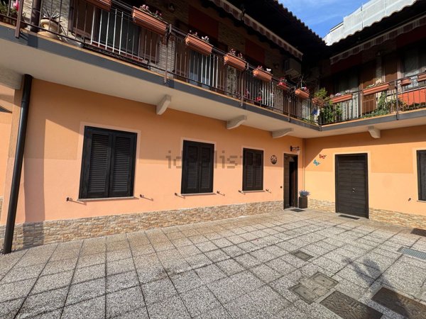 appartamento in vendita a Samarate in zona San Macario