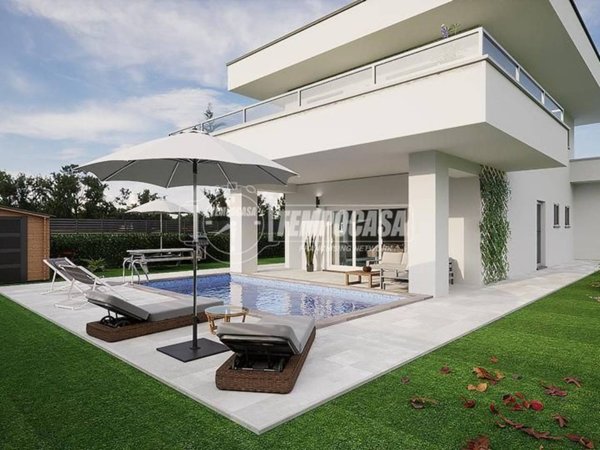 casa indipendente in vendita a Samarate in zona San Macario