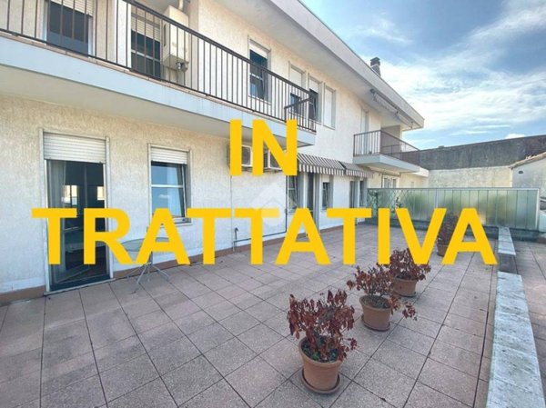 appartamento in vendita a Samarate in zona Verghera