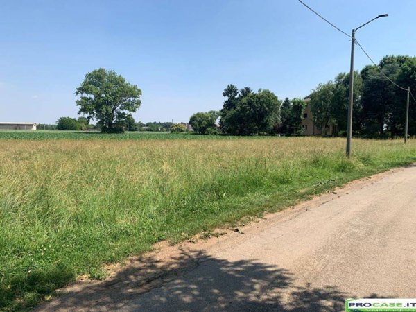 casa indipendente in vendita a Saronno
