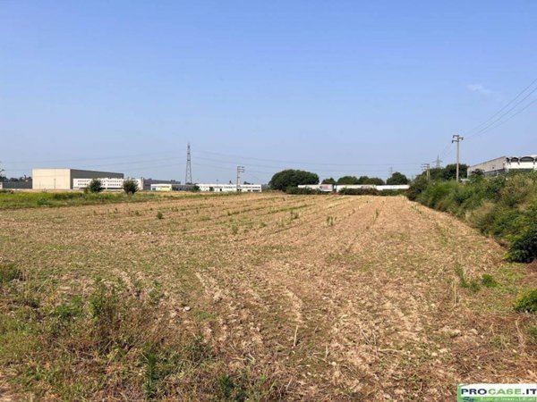 terreno agricolo in vendita a Saronno