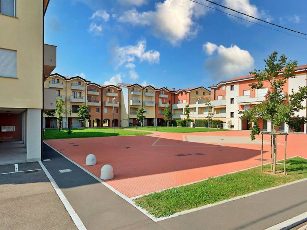 appartamento in vendita a Saronno in zona Cascina Colombara