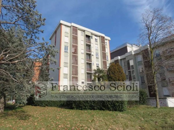 appartamento in vendita a Saronno