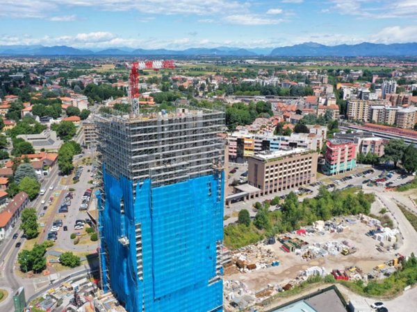 appartamento in vendita a Saronno