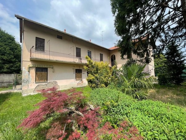 appartamento in vendita a Saronno