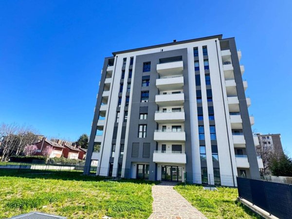 appartamento in vendita a Saronno