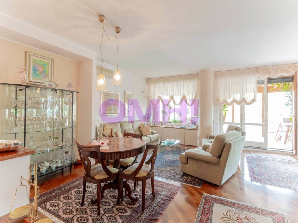 appartamento in vendita a Saronno