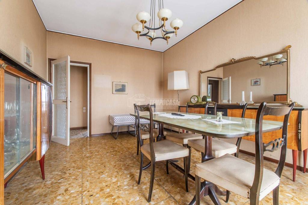 appartamento in vendita a Saronno
