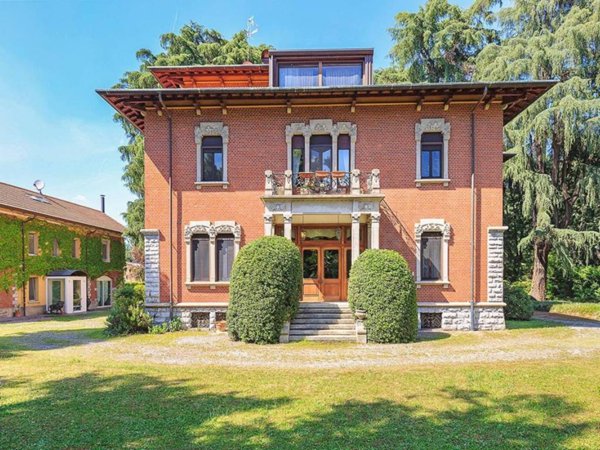 villa in vendita a Saronno