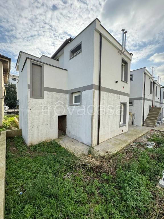 appartamento in vendita a Saronno
