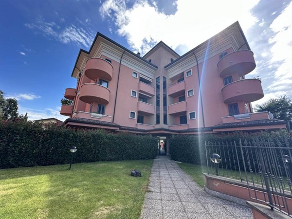 appartamento in vendita a Saronno