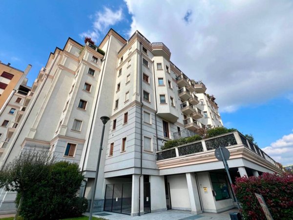 appartamento in vendita a Saronno