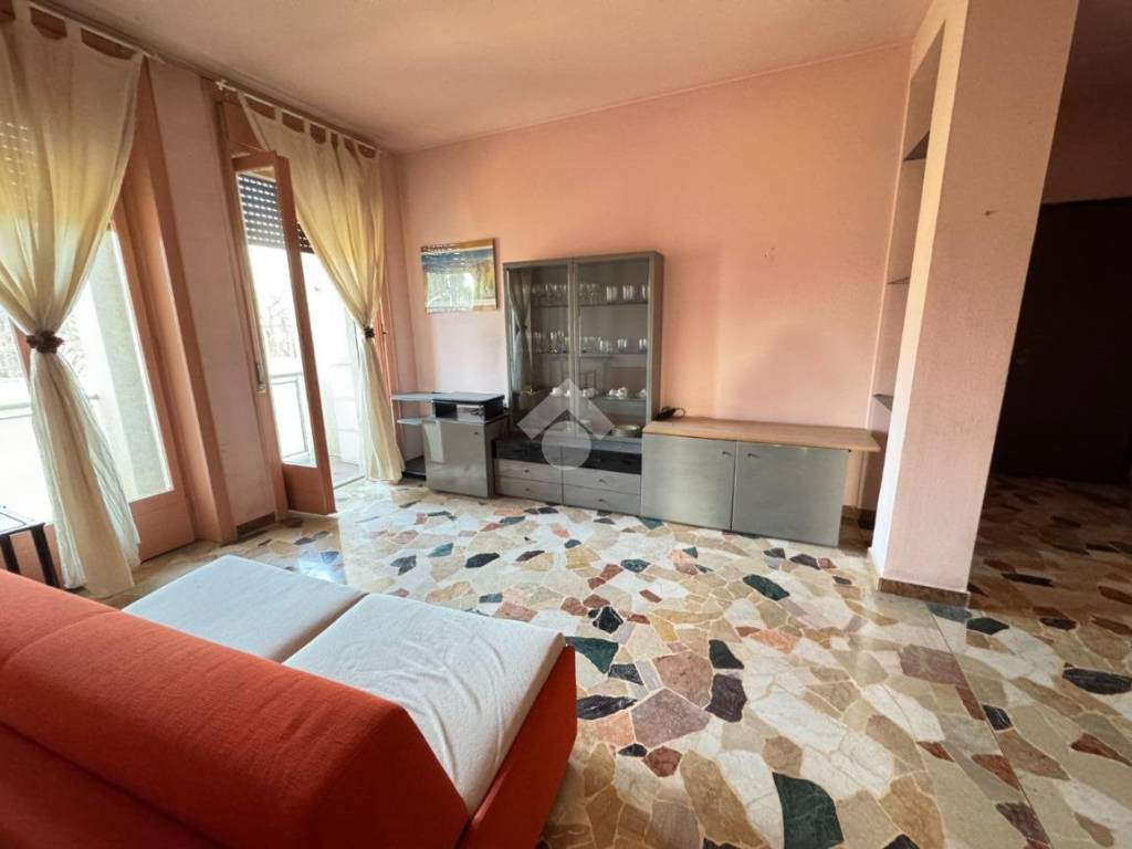 appartamento in vendita a Saronno