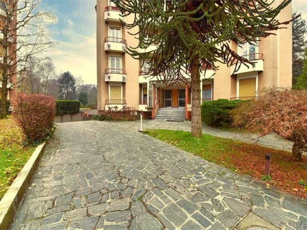 appartamento in vendita a Saronno