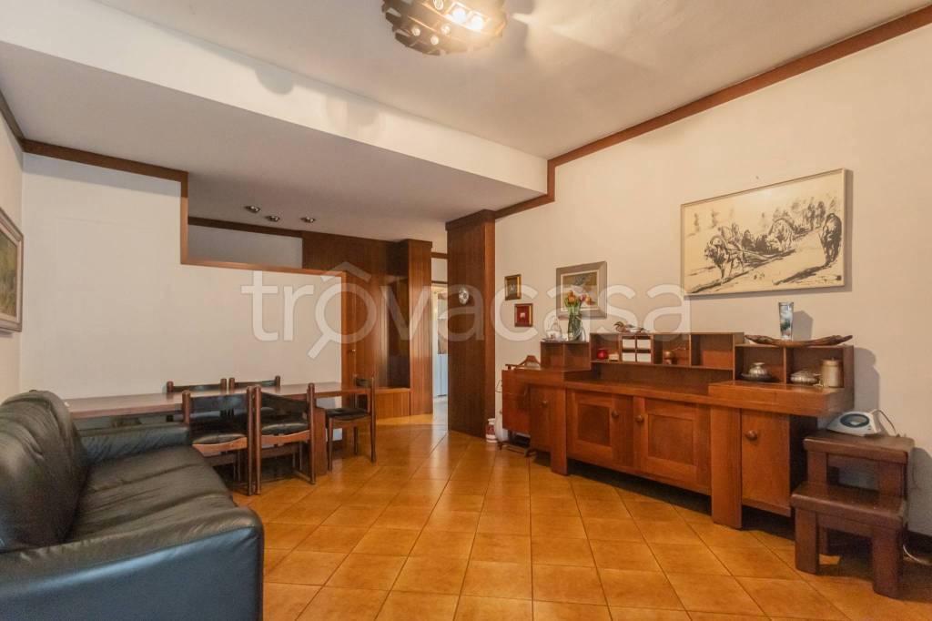 appartamento in vendita a Saronno