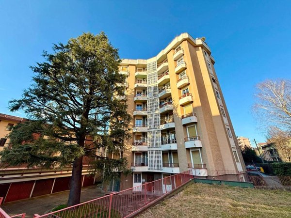 appartamento in vendita a Saronno