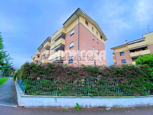 appartamento in vendita a Saronno
