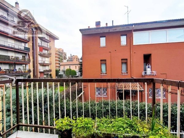 appartamento in vendita a Saronno