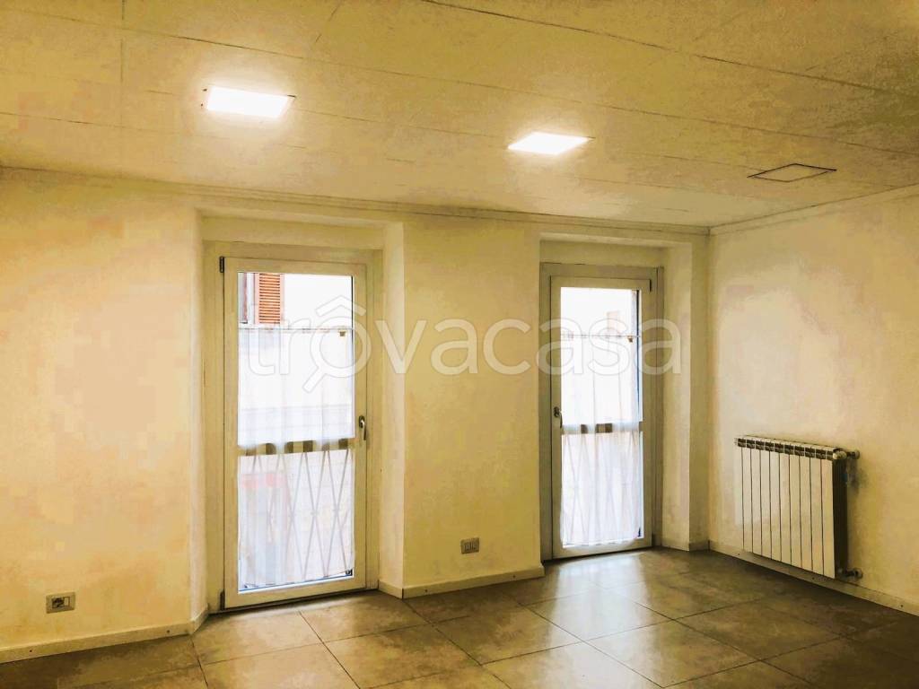 trivano in vendita a Saronno