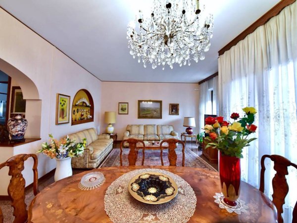 appartamento in vendita a Saronno