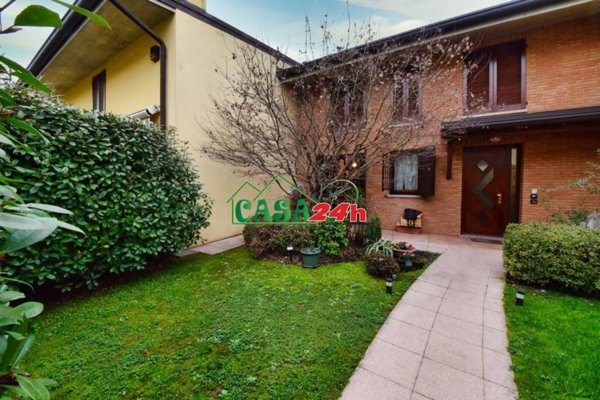appartamento in vendita a Saronno