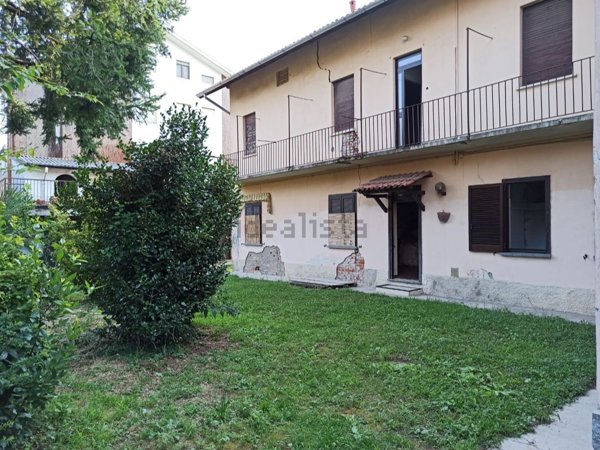 appartamento in vendita a Saronno