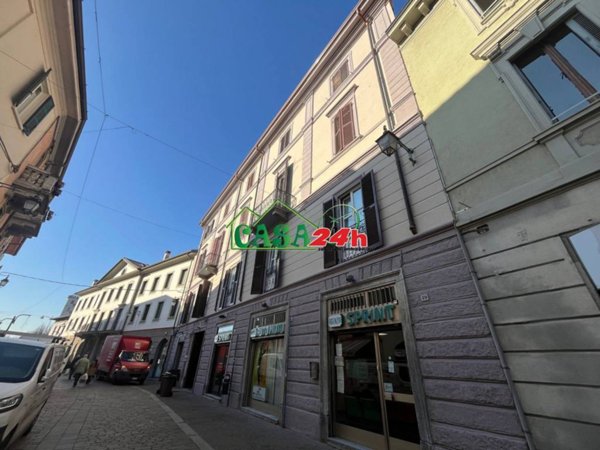 appartamento in vendita a Saronno