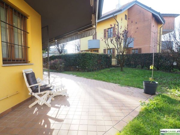 casa indipendente in vendita a Saronno