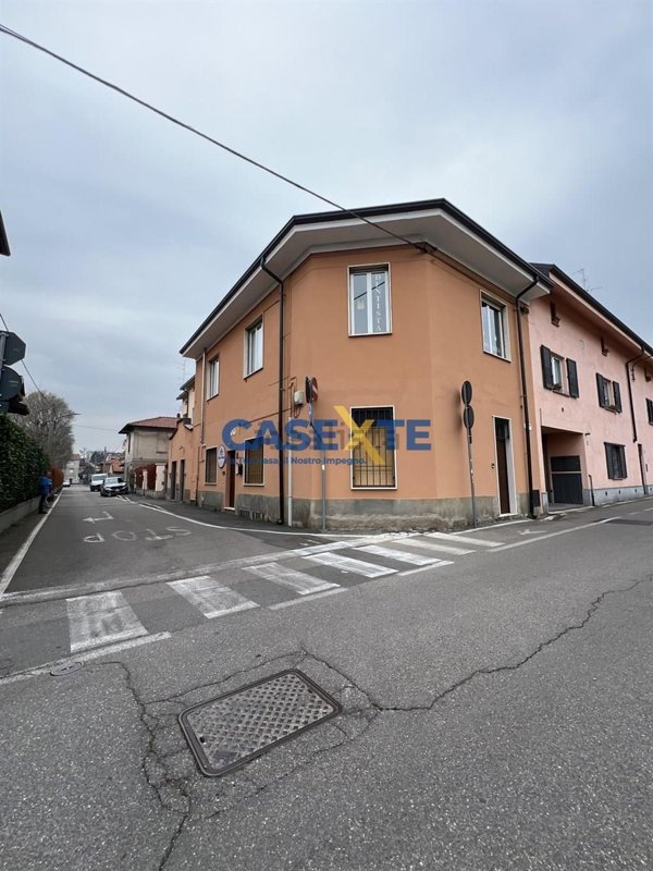 appartamento in vendita a Saronno