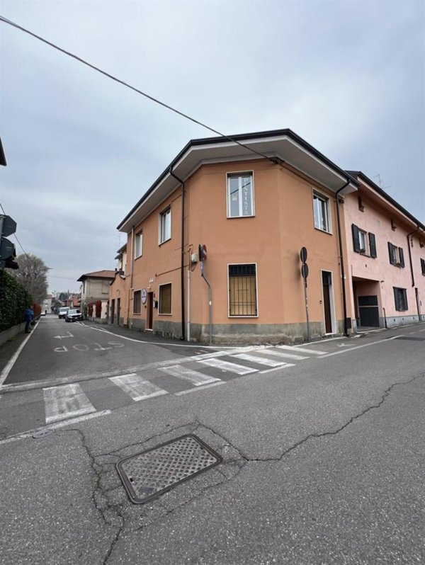 appartamento in vendita a Saronno