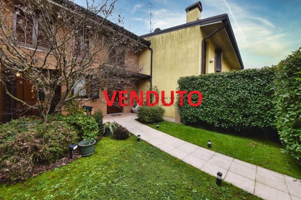 appartamento in vendita a Saronno