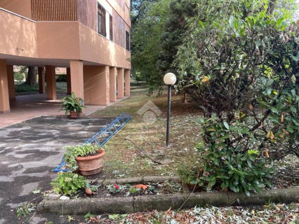 appartamento in vendita a Saronno