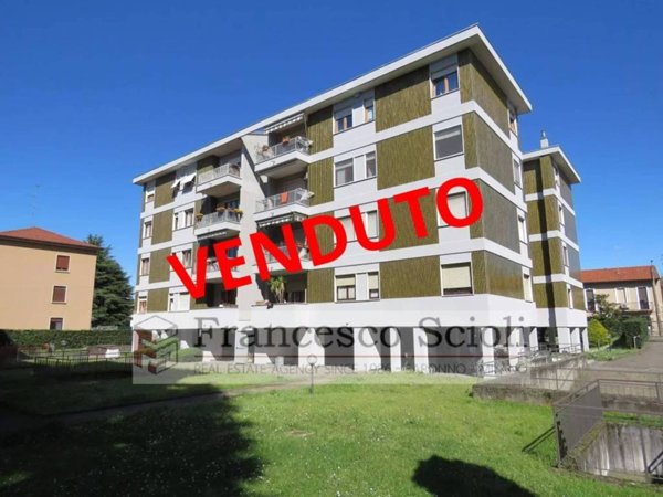 appartamento in vendita a Saronno