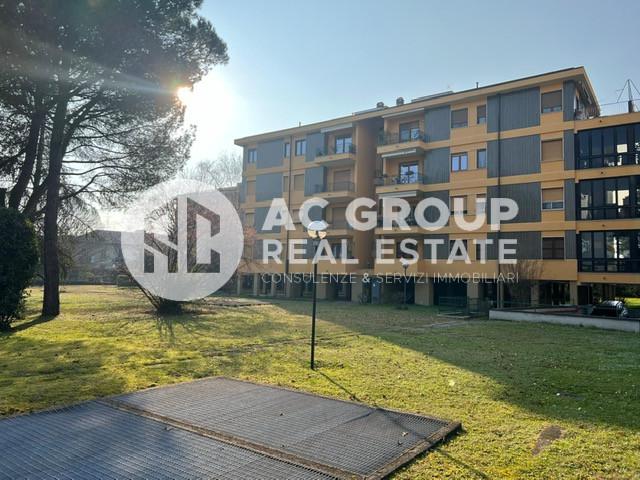 appartamento in vendita a Saronno