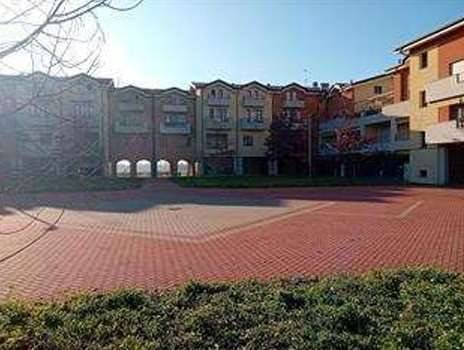 appartamento in vendita a Saronno