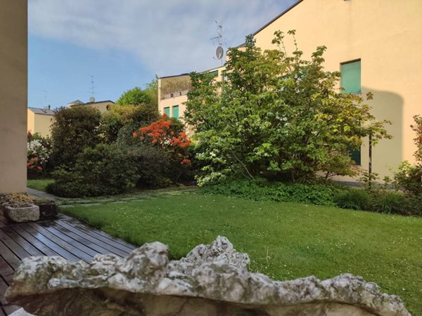 casa indipendente in vendita a Saronno