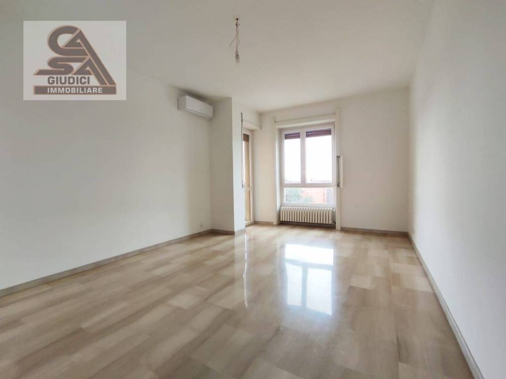 appartamento in vendita a Saronno