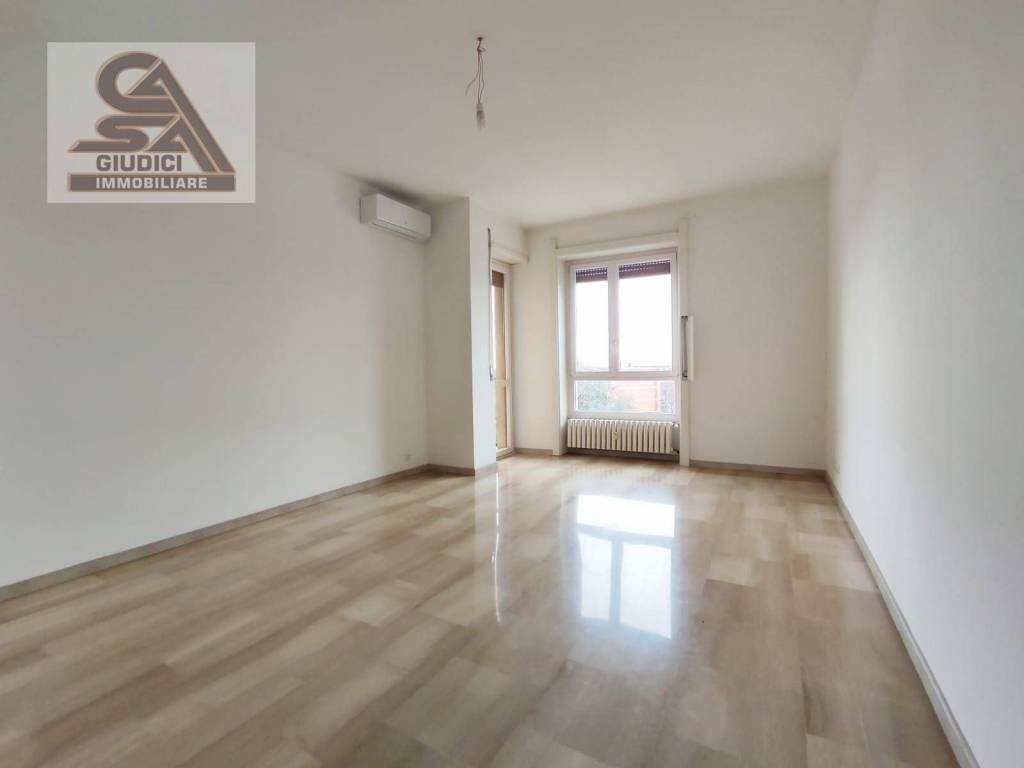 appartamento in vendita a Saronno
