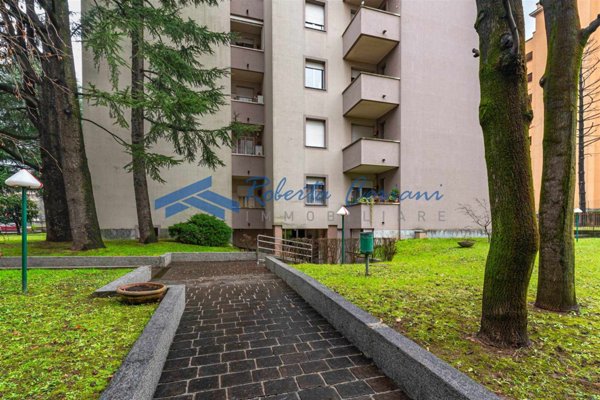 appartamento in vendita a Saronno