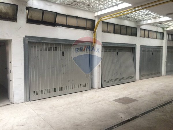 negozio in vendita a Saronno