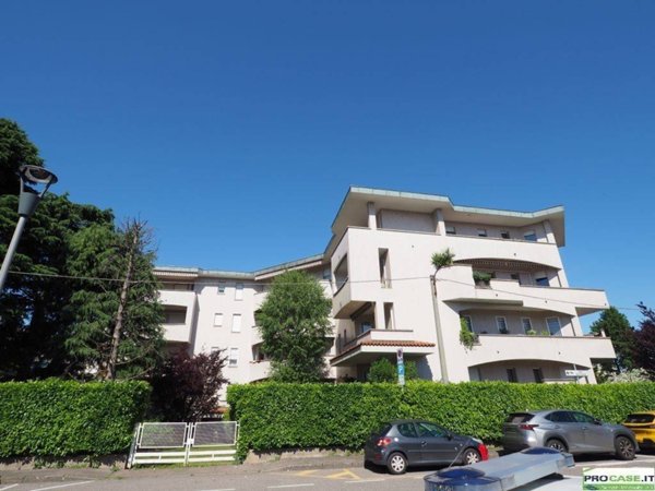 appartamento in vendita a Saronno