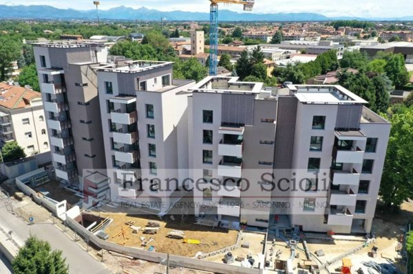 appartamento in vendita a Saronno