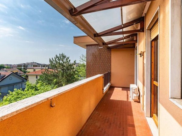 appartamento in vendita a Saronno